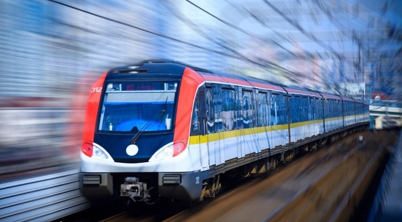 Active obstacle detection and assisted c